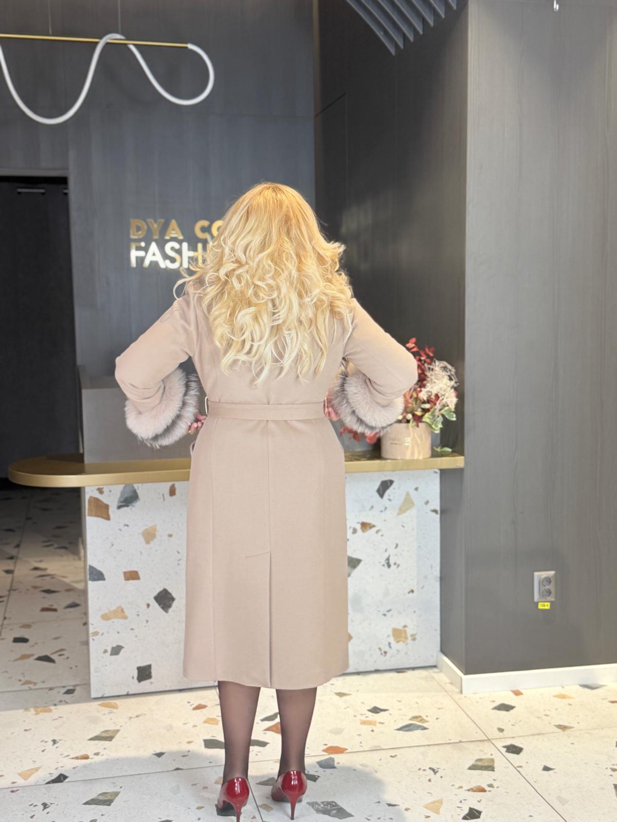 Palton Bej cu Guler și Mâneci din Blană Naturala DYA1373 - imagine 5