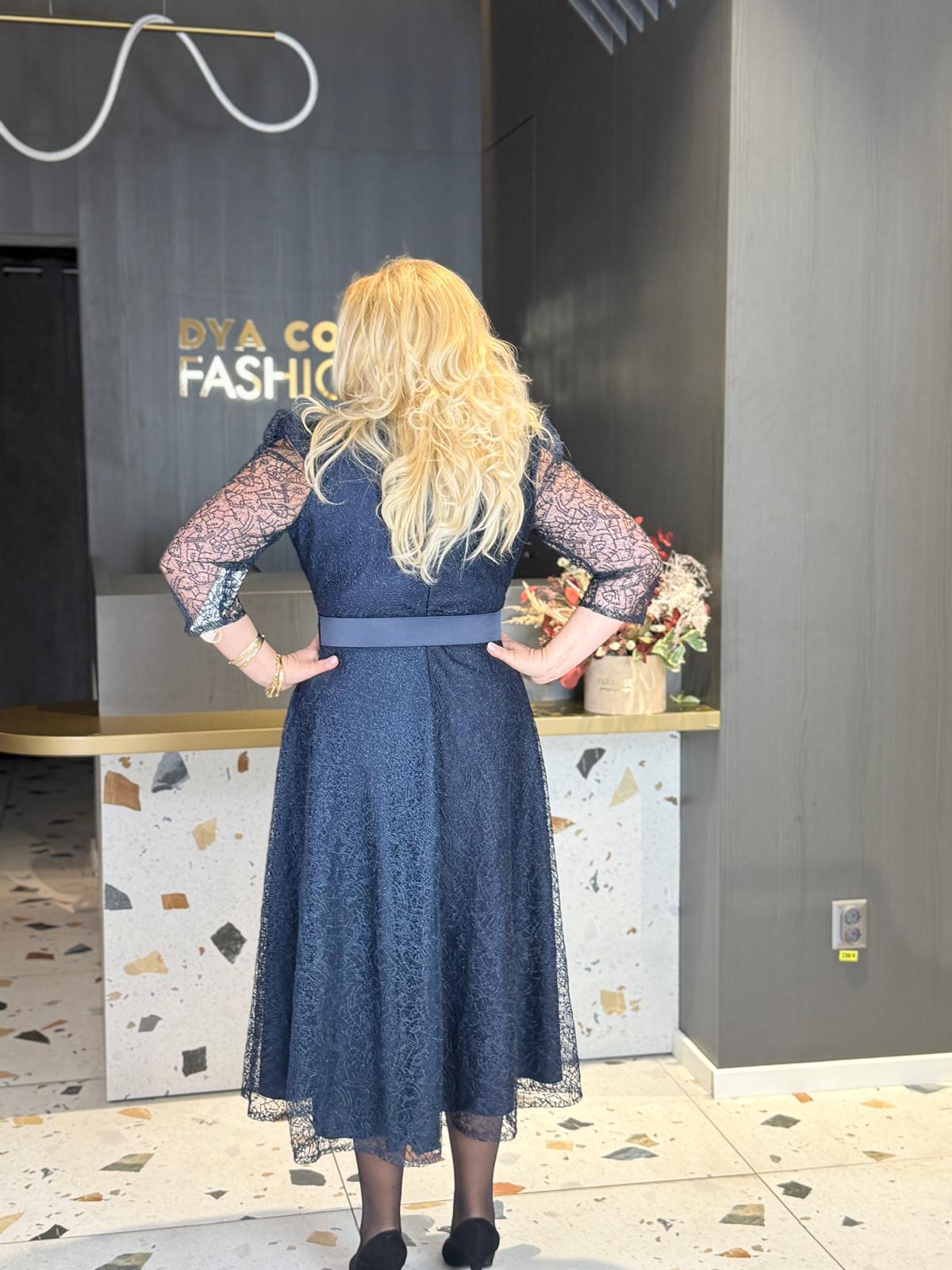 Rochie Midi Bleumarin din Dantelă cu Cordon în Talie DYA1379 - imagine 4