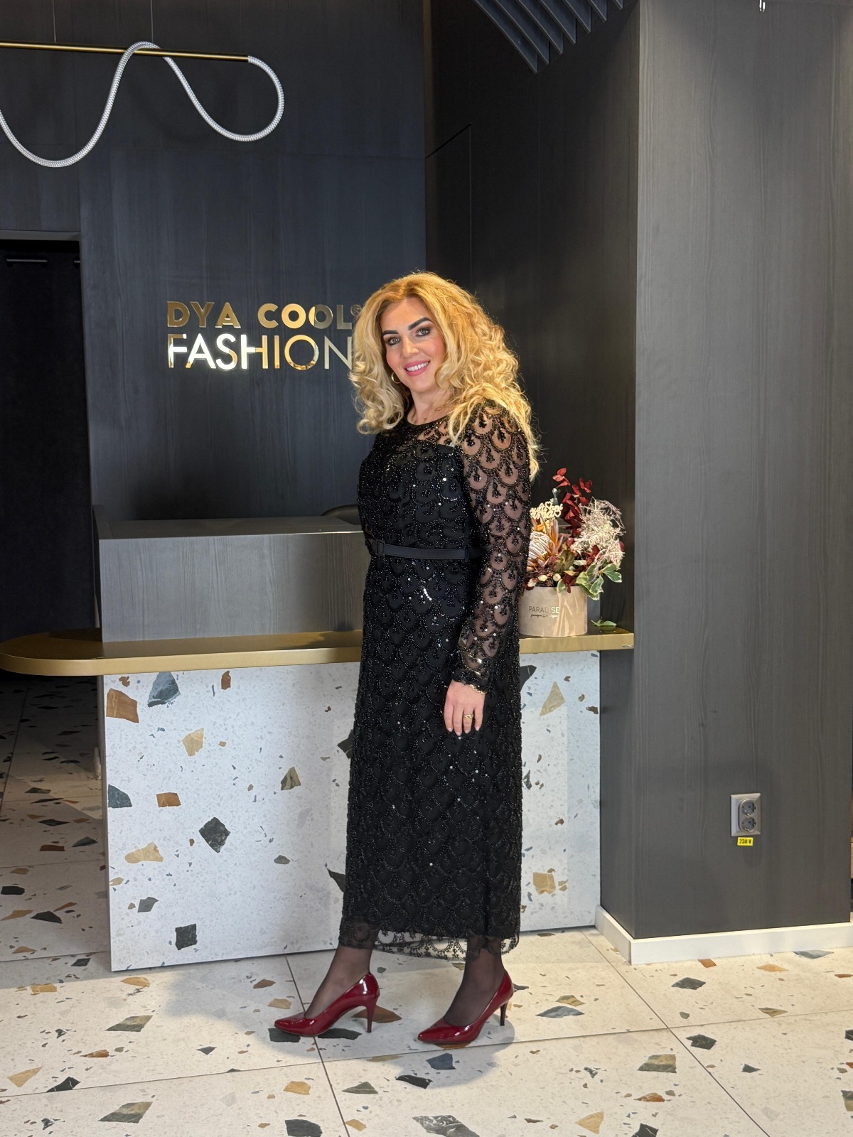 Rochie Midi Brodată Neagră Cu Paiete DYA1390 - imagine 3