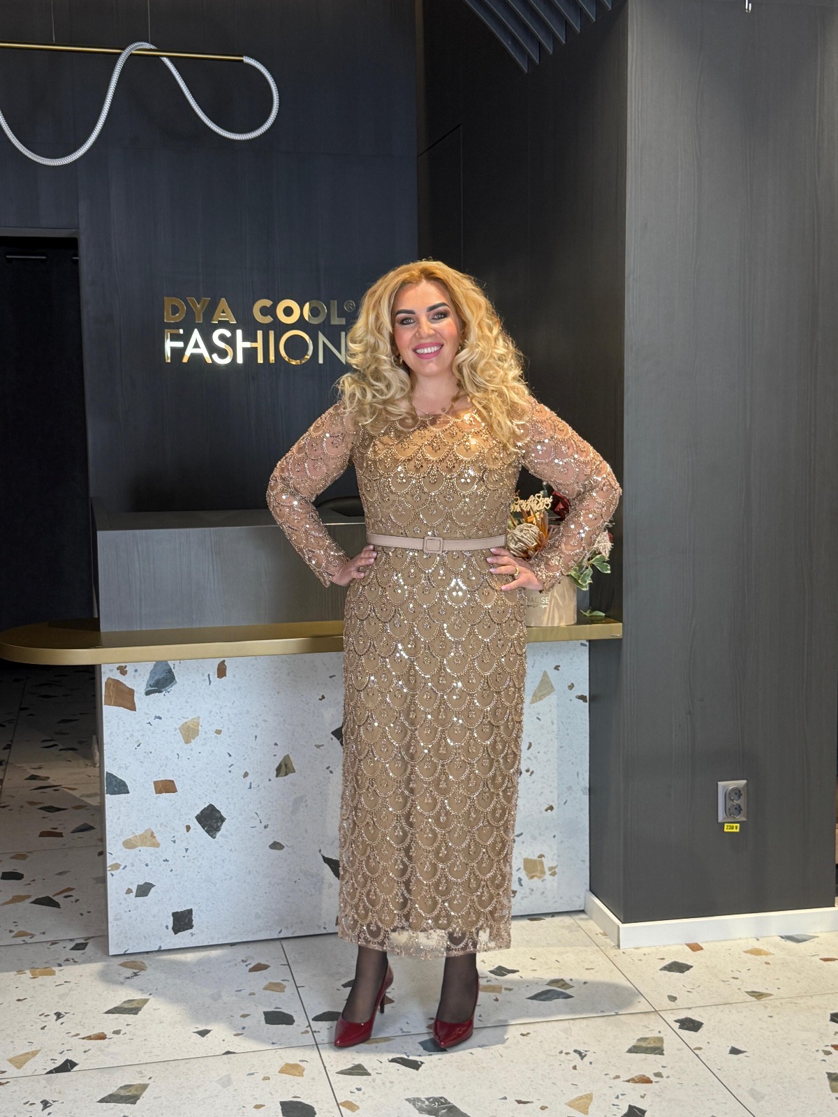 Rochie Midi Brodată Nude Cu Paiete DYA1389