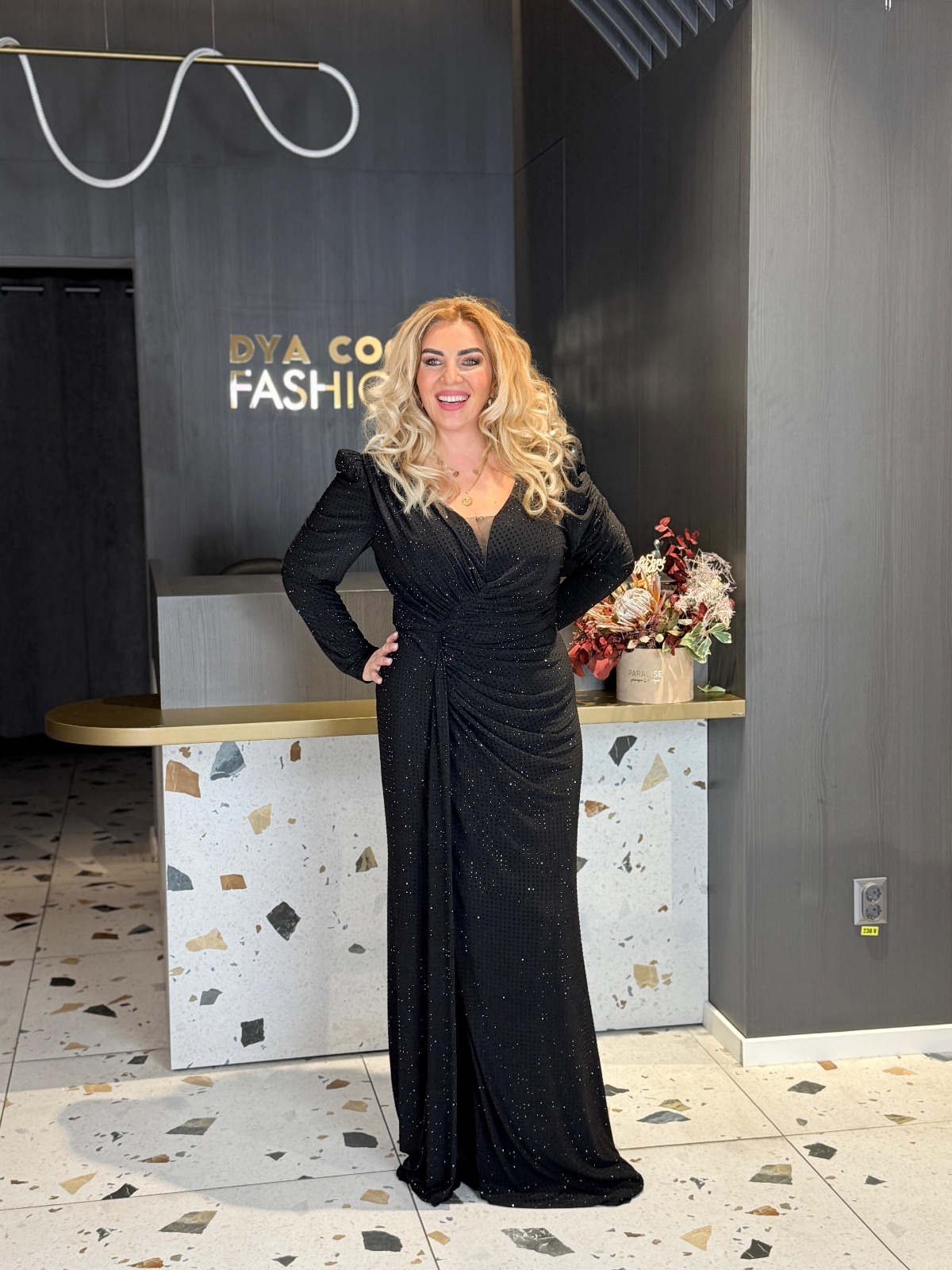 Rochie Lungă Neagră Glow DYA1396