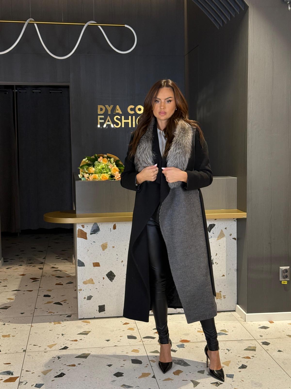 Palton Lung Negru cu Gri Și Guler Din Blană Naturală DYA1449