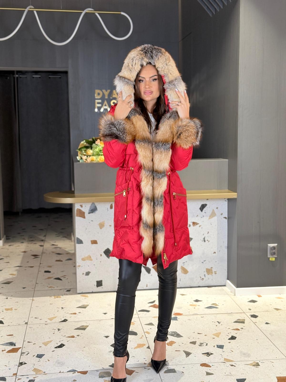 Geacă Lungă Roșie Cu Blană Naturală DYA1445