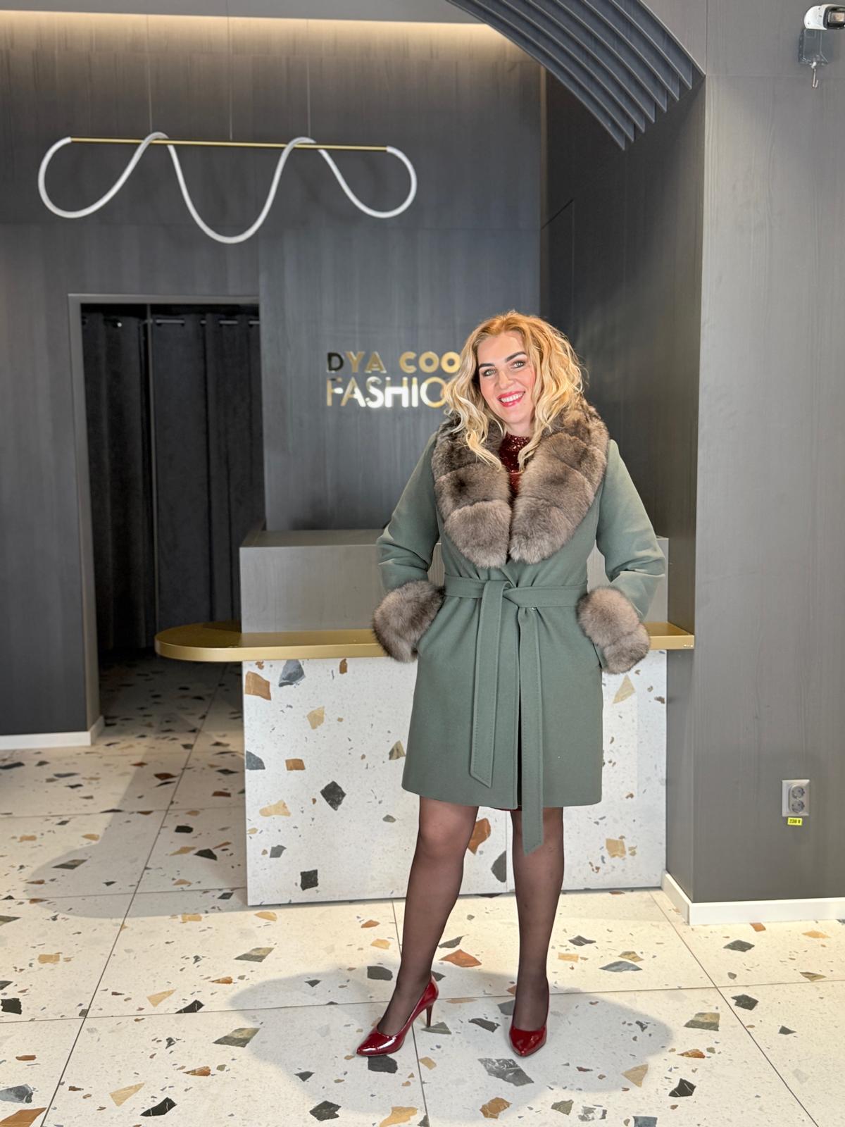 Palton Scurt Verde-Salvie Cu Blană Naturală DYA1490